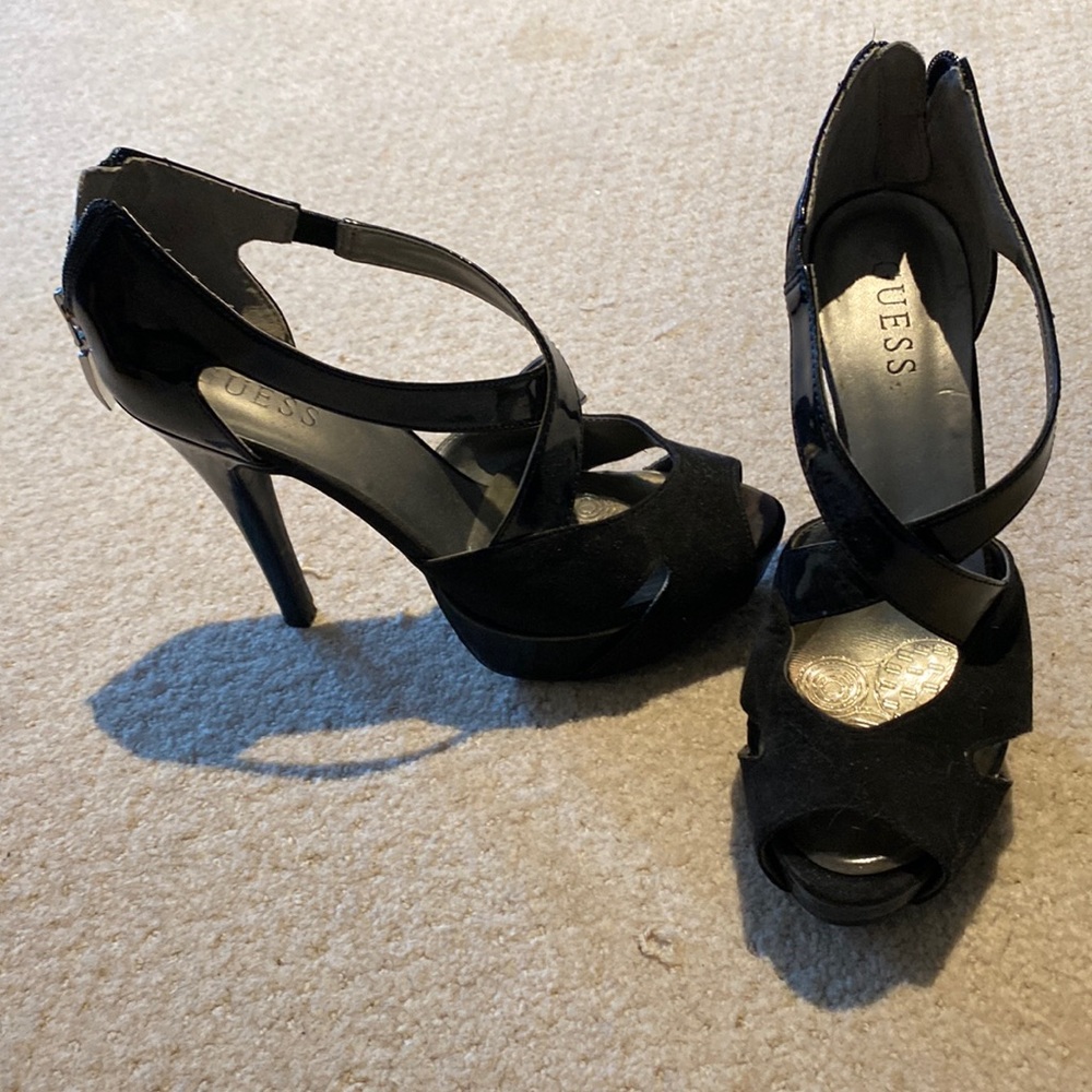 Guess Platform Heel - Picture 3 of 12